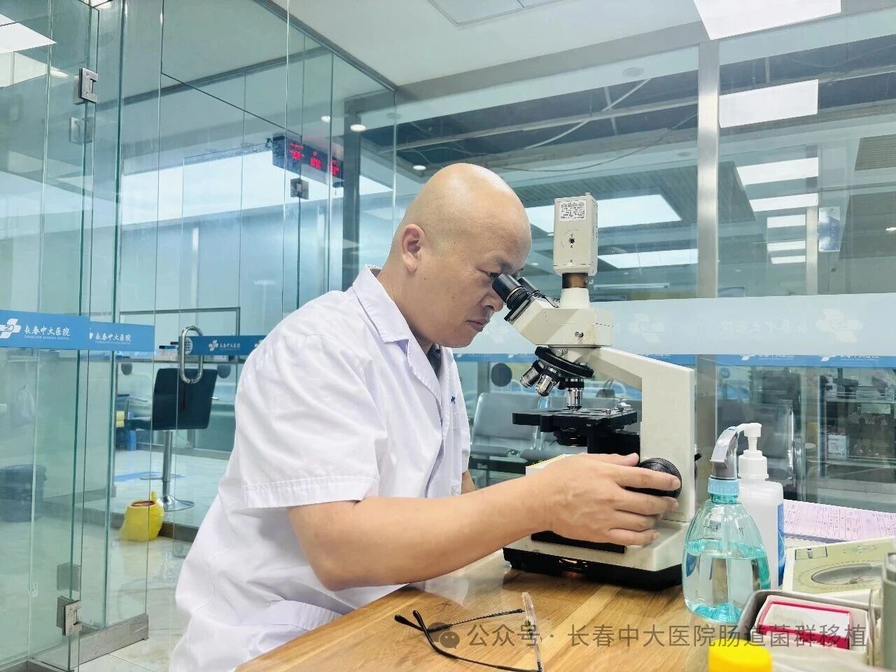氹仔岛|高朋磊医师：左手男科临床，右手肠道菌群移植深入研究